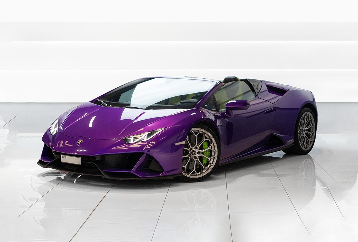 Rent a Lamborghini Huracan Evo Spyder in Dubai